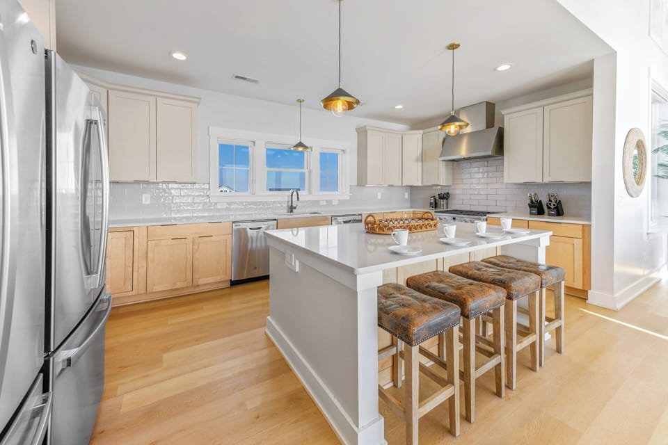 Surf or Sound Realty - 943 - All Swell - Kitchen -1