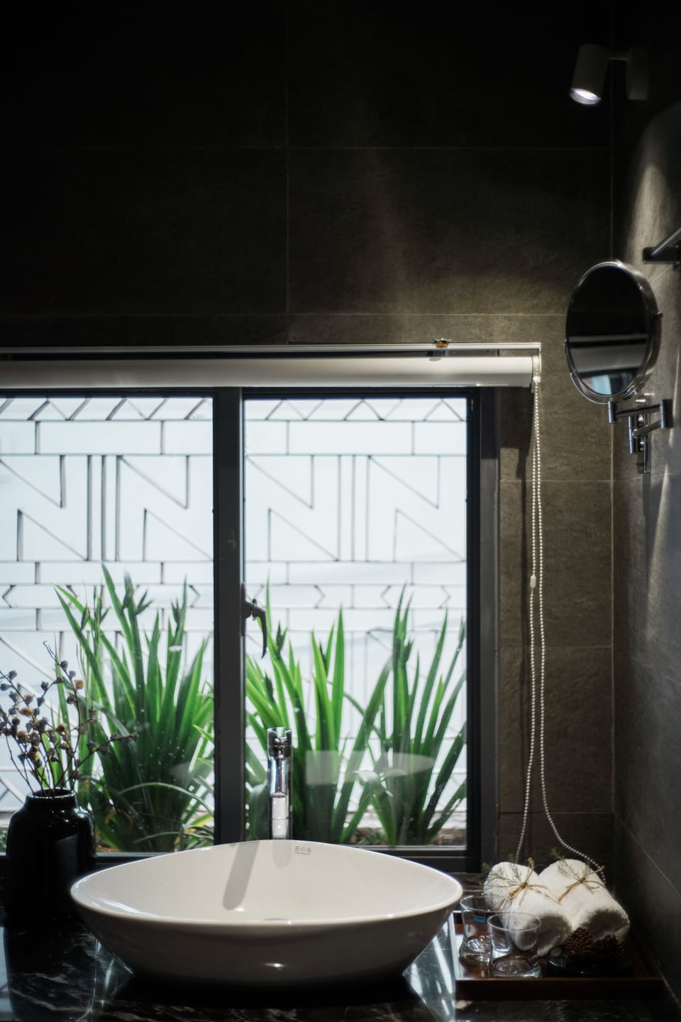 City Double Room | Minibar, individually decorated, individually furnished, desk