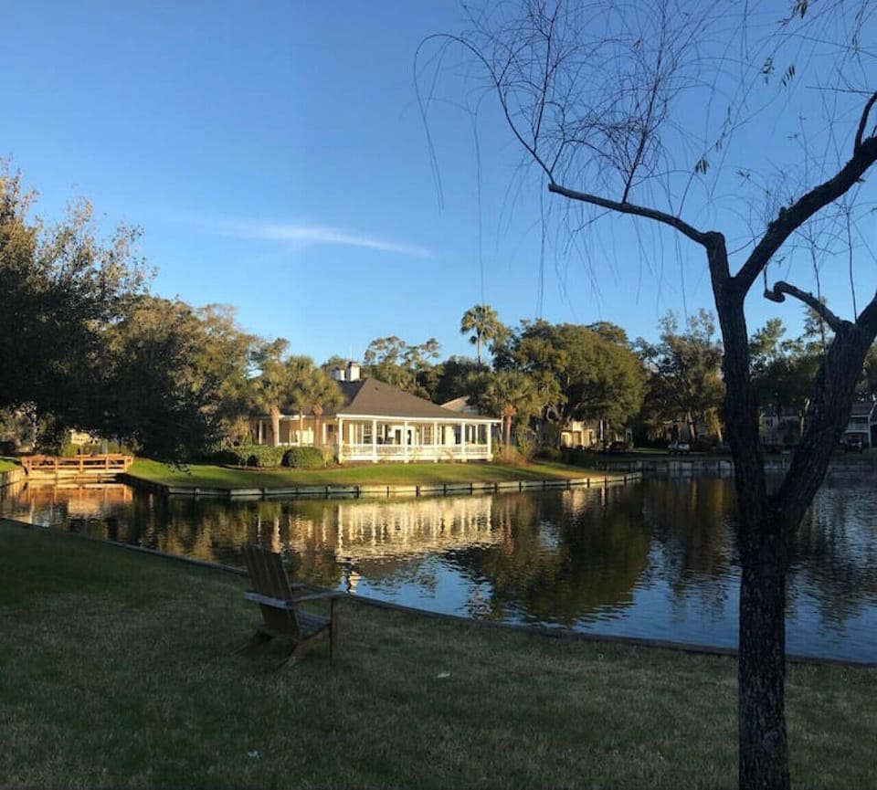 Ocean Walk Lake/fishing allowed