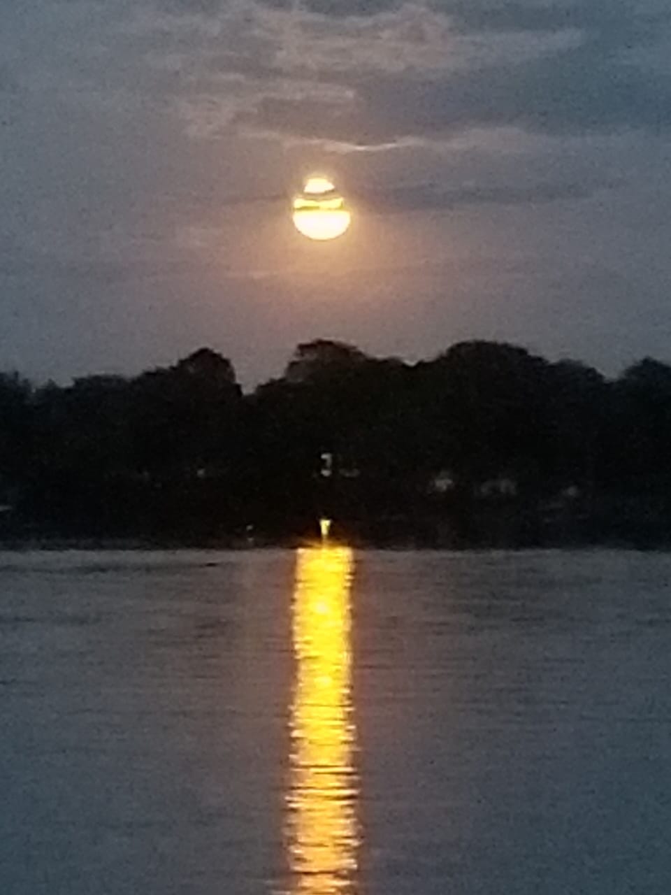 Mill Lake moonrise