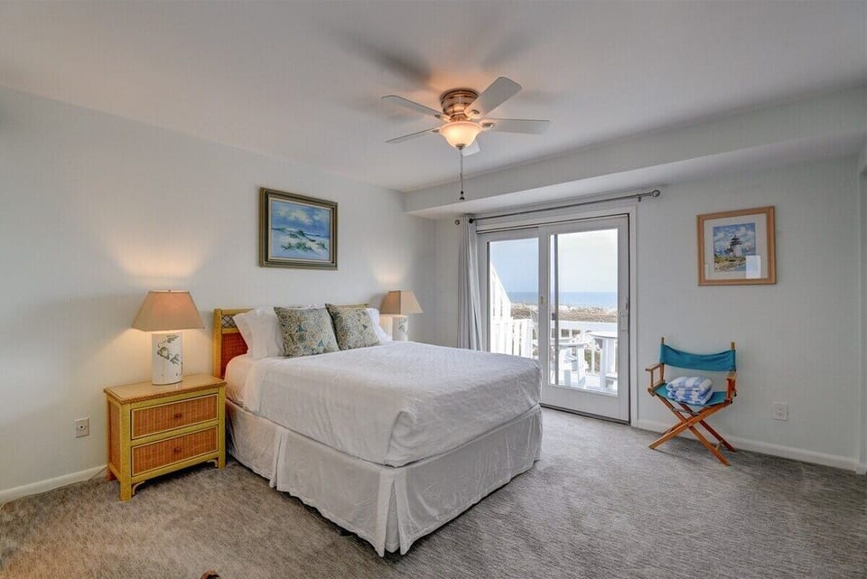 Master bedroom.