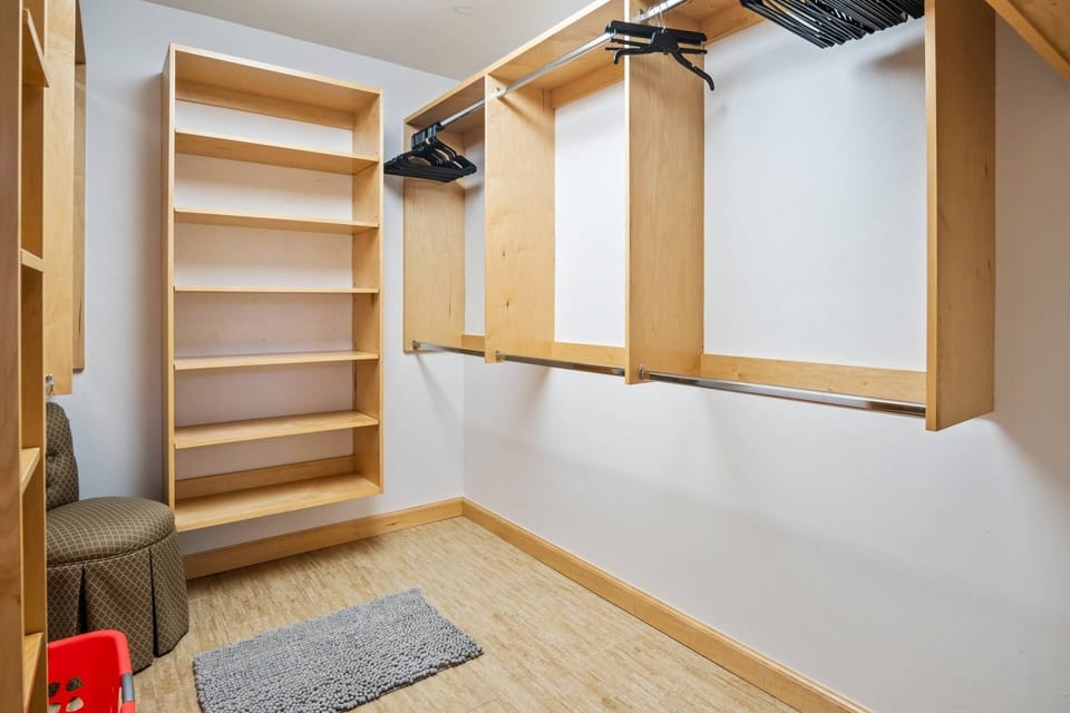 Whether you're staying for a week or many weeks, the primary closet can accommodate it all.