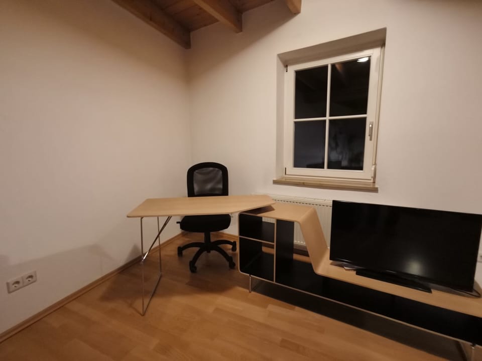 Apartment | 1 bedroom, iron/ironing board, WiFi (free), bed sheets