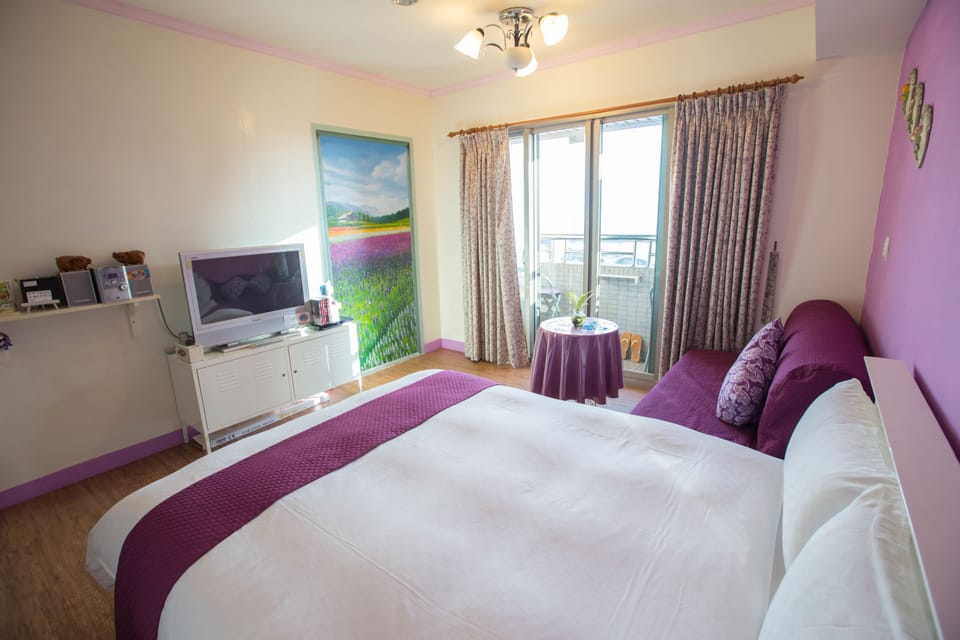 Deluxe Double Room | Down comforters, individually decorated, individually furnished, desk