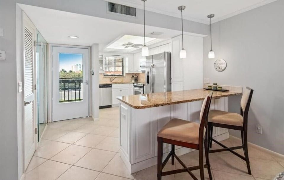 Breakfast Bar