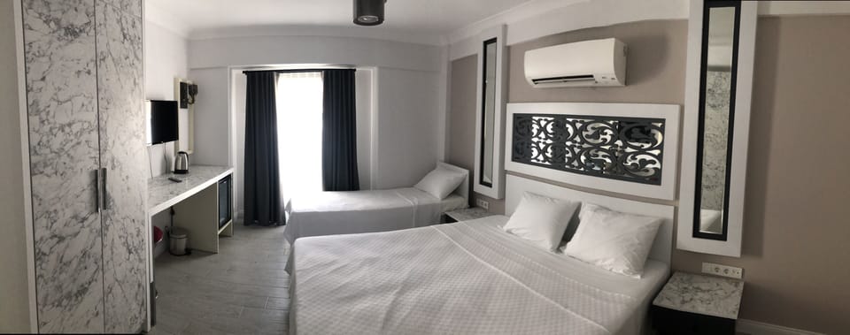 Premium bedding, Select Comfort beds, minibar, desk
