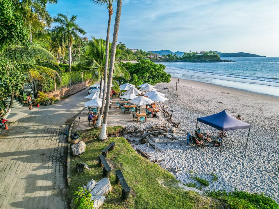 Beachfront condo: experience white sand beaches and unforgettable sunsets with great amenities