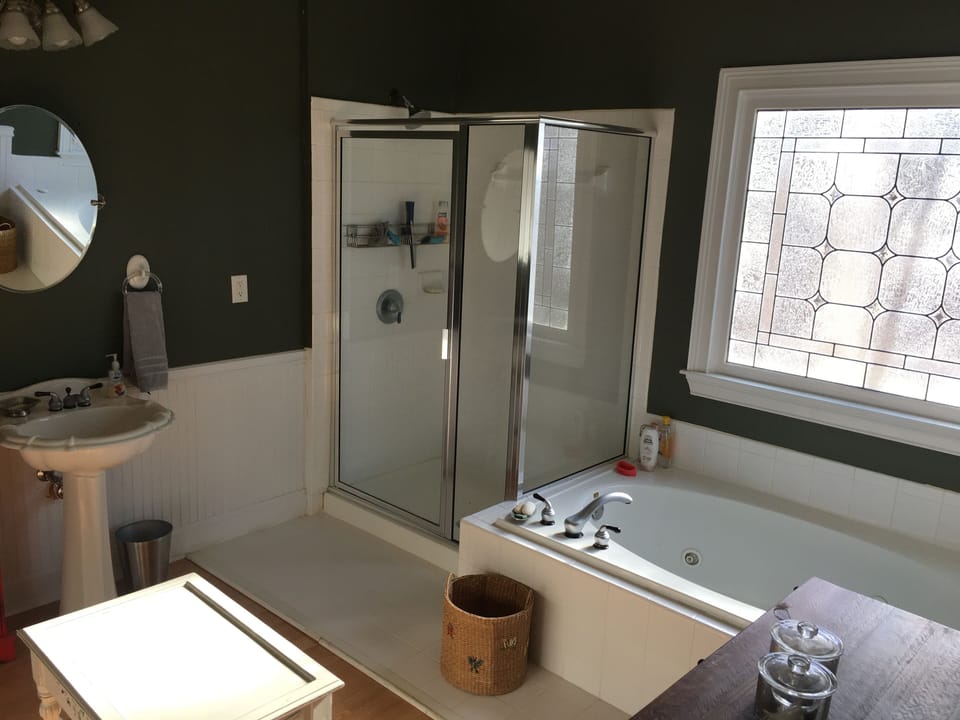 Main Floor Master Bathroom 1