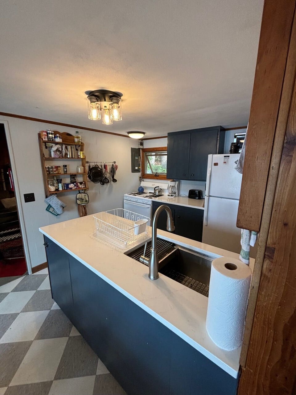 kitchen has everything you need for your vacation meals