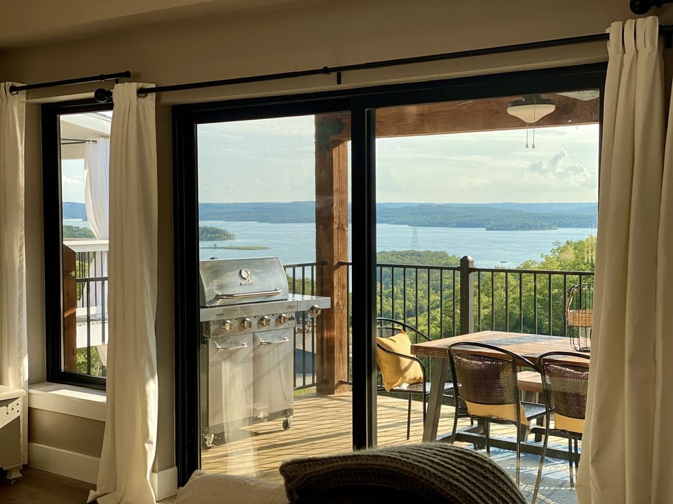 Beautiful lakeview from living room