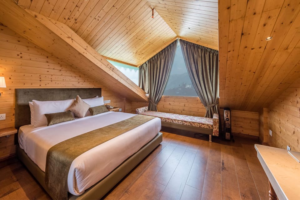 Attic Kanchenjunga View Room | Premium bedding, individually furnished, desk, soundproofing