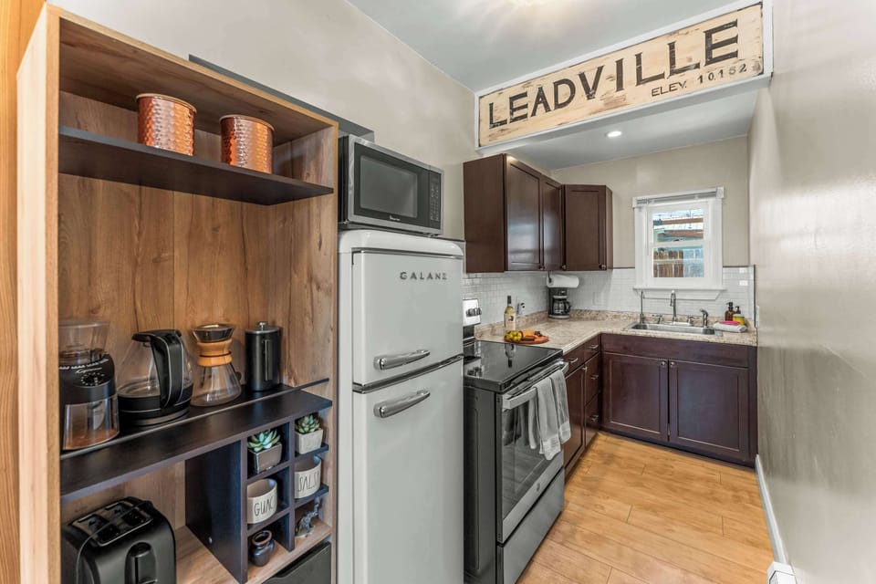【Kitchen】 Fully stocked — full-size appliances, everything to cook real meals