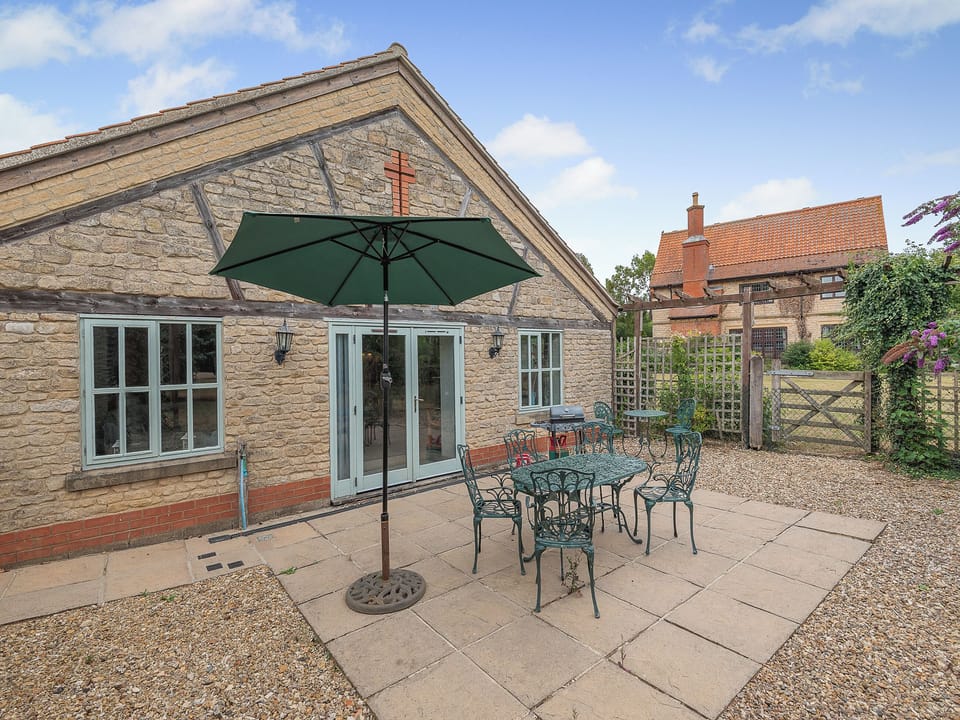 Exterior | Honeysuckle Cottage, Oasby, near Grantham
