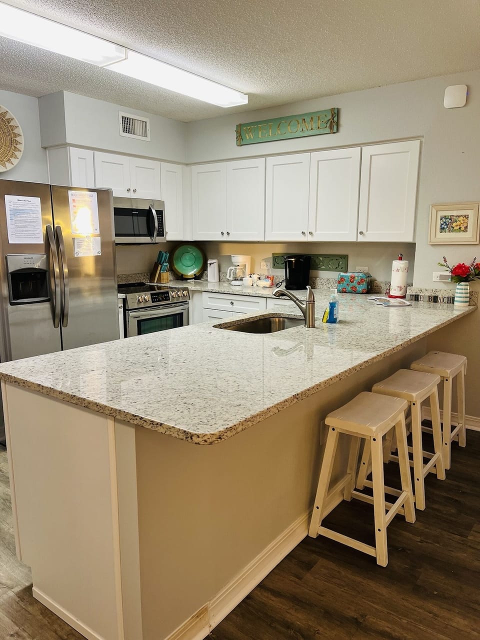Gorgeous remodeled kitchen 