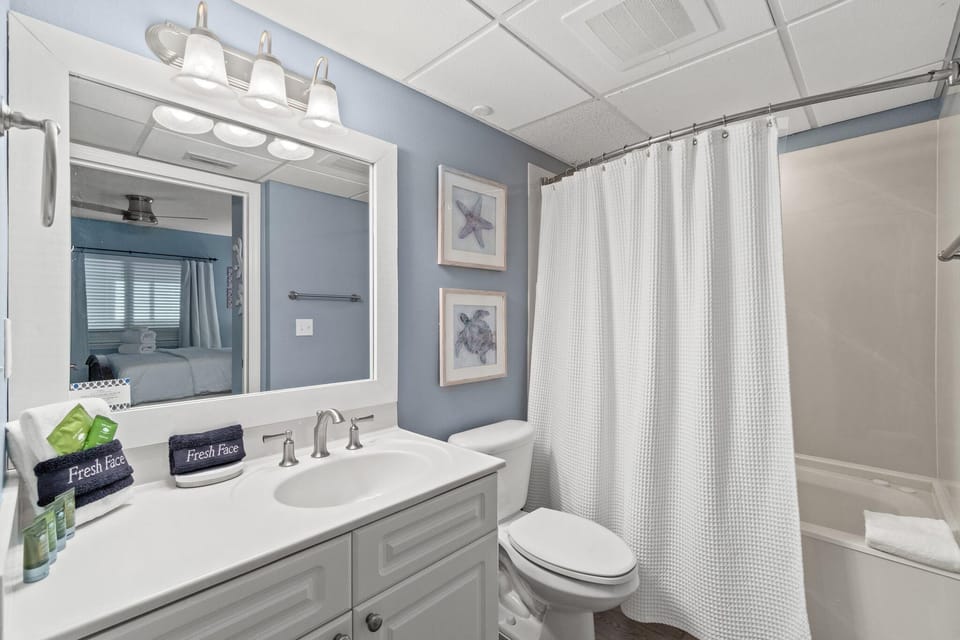 Bathroom, Accessible from Bedroom &amp; Entrance Hall