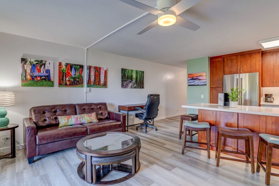 Hawaiian theme decor