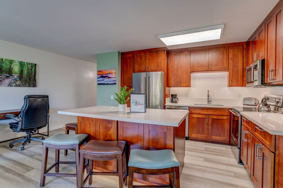 Additional counter seating for 3
