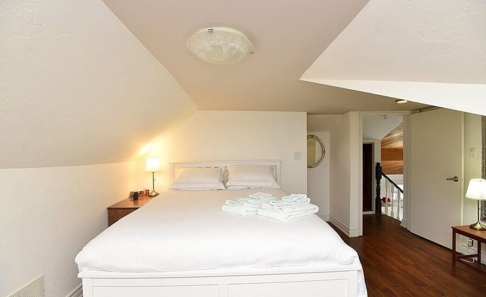 Master bedroom - queen sized bed Large window facing the water