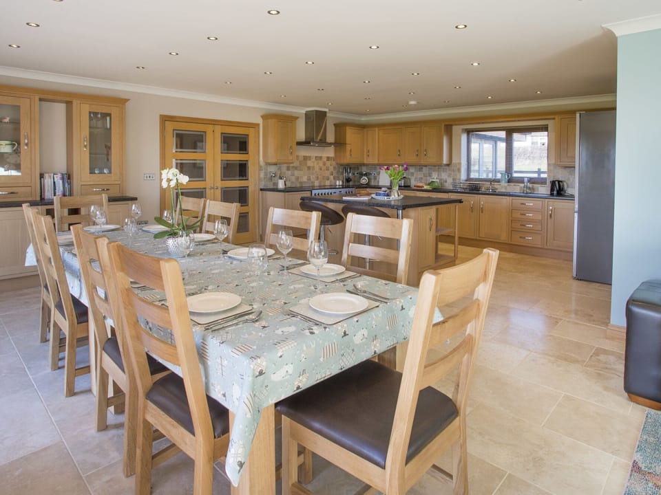 Cottage | Interior