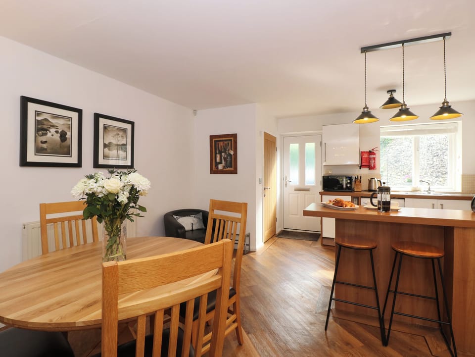 Cottage | Interior