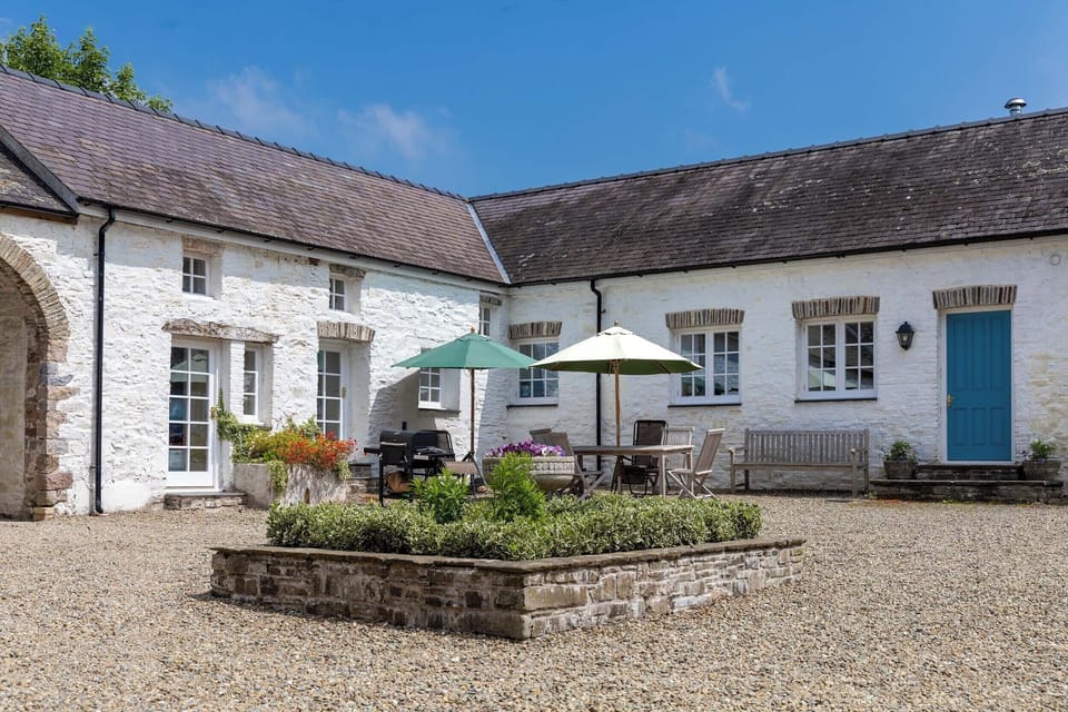 Cottage | Outdoor dining