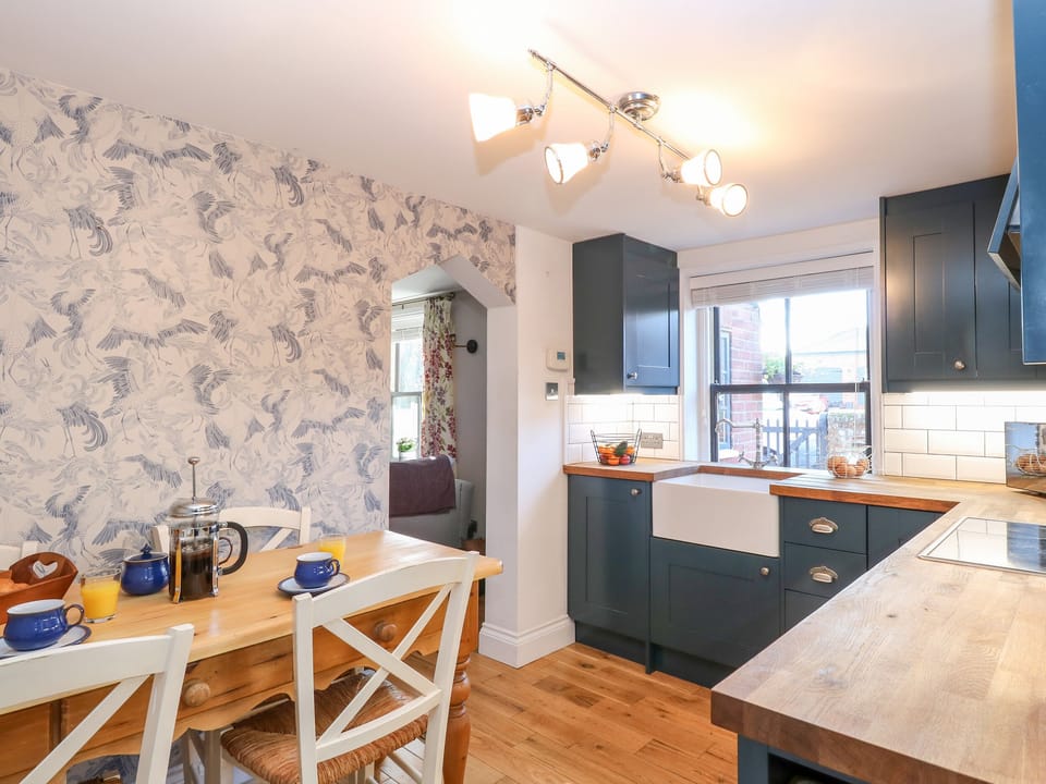 Cottage | Interior