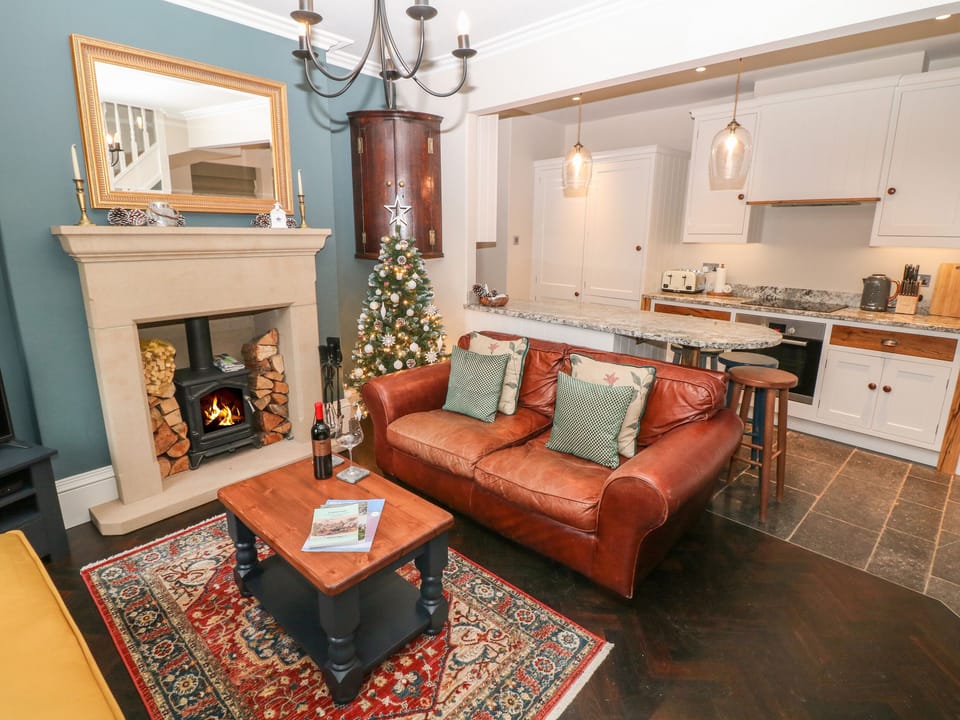 Cottage | Interior