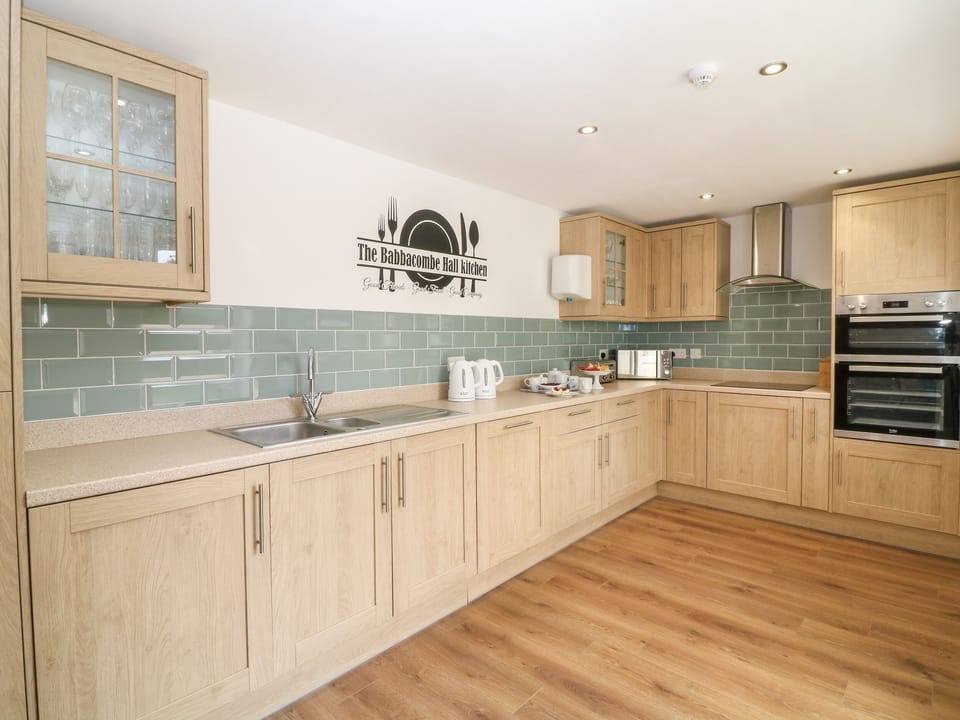 Cottage | Private kitchen | Fridge, microwave, dishwasher, electric kettle