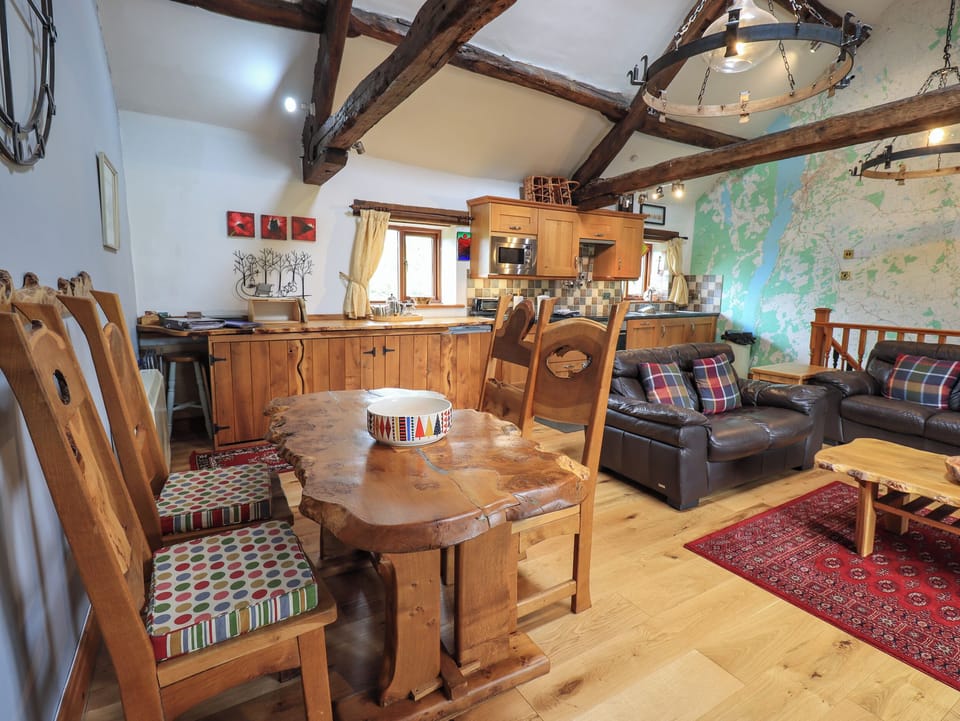 Cottage | Interior