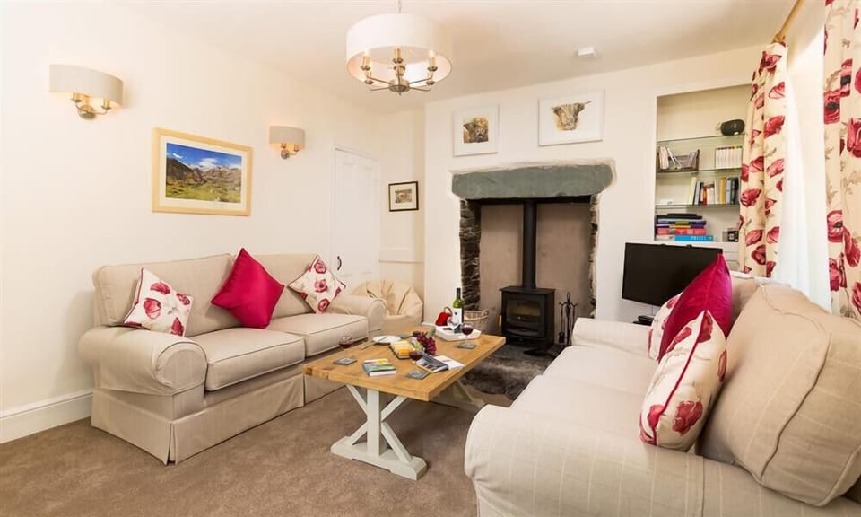 Cottage | Interior