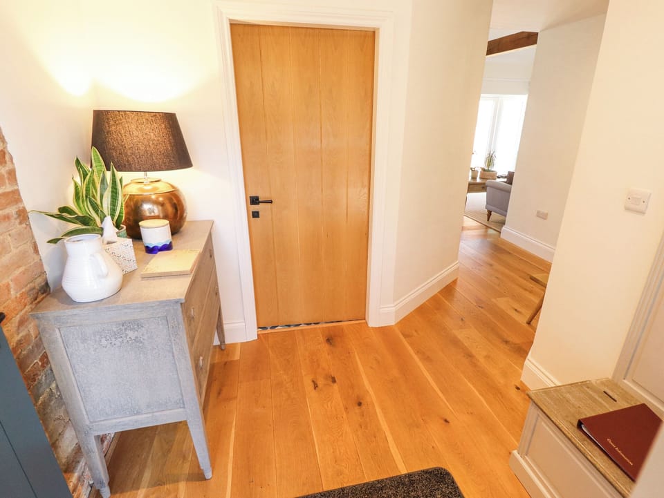 Cottage | Interior