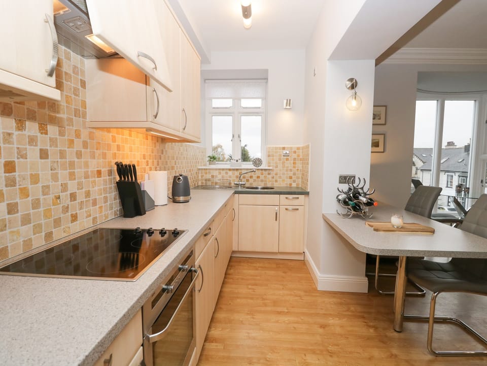 Cottage | Interior
