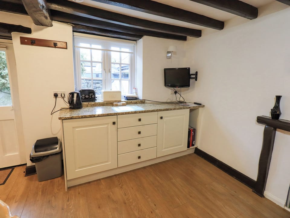 Cottage | Interior