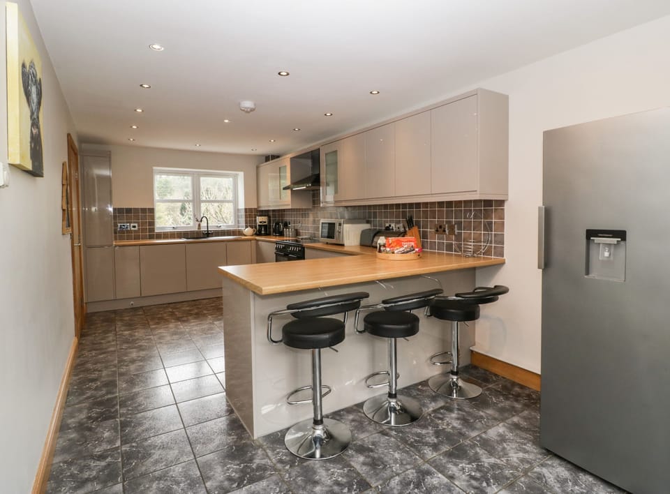 Cottage | Interior
