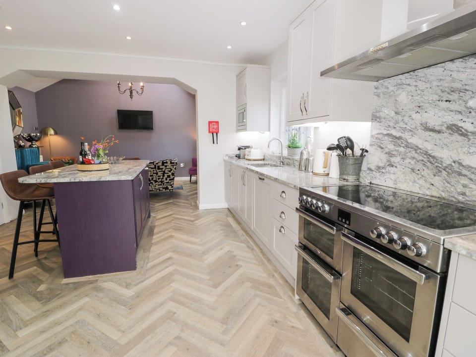 Fridge, microwave, dishwasher, electric kettle