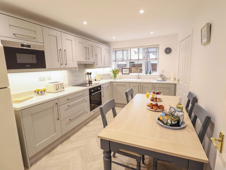 Fridge, microwave, dishwasher, electric kettle