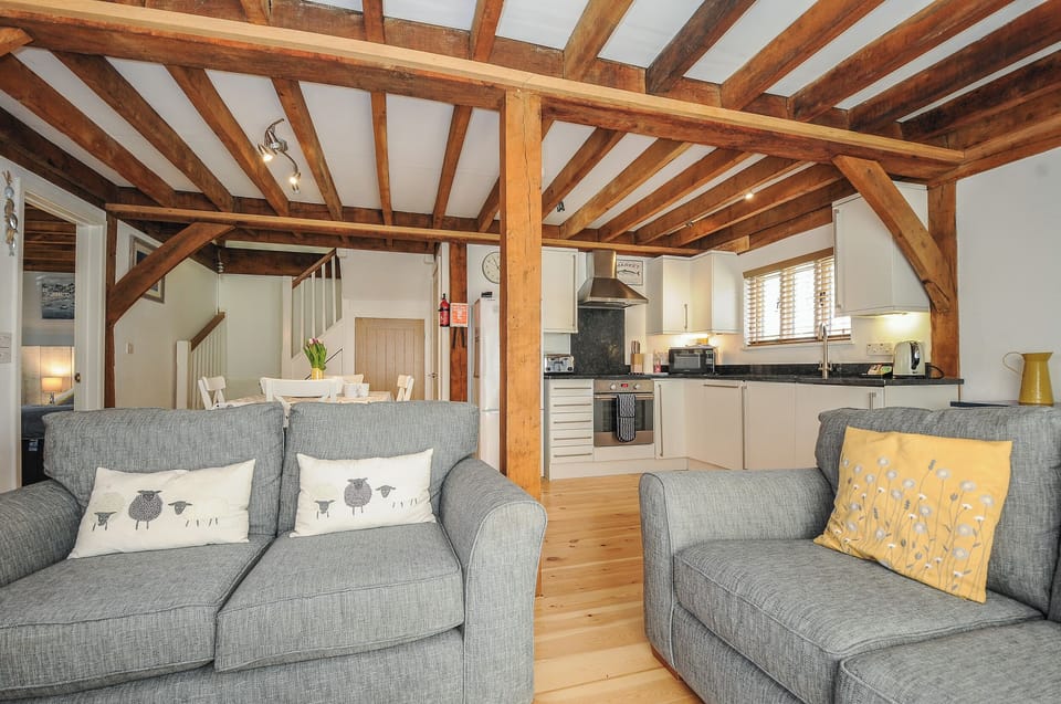 Cottage | Living area