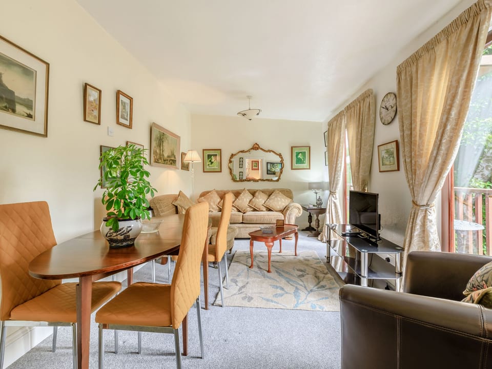 Cottage | Interior