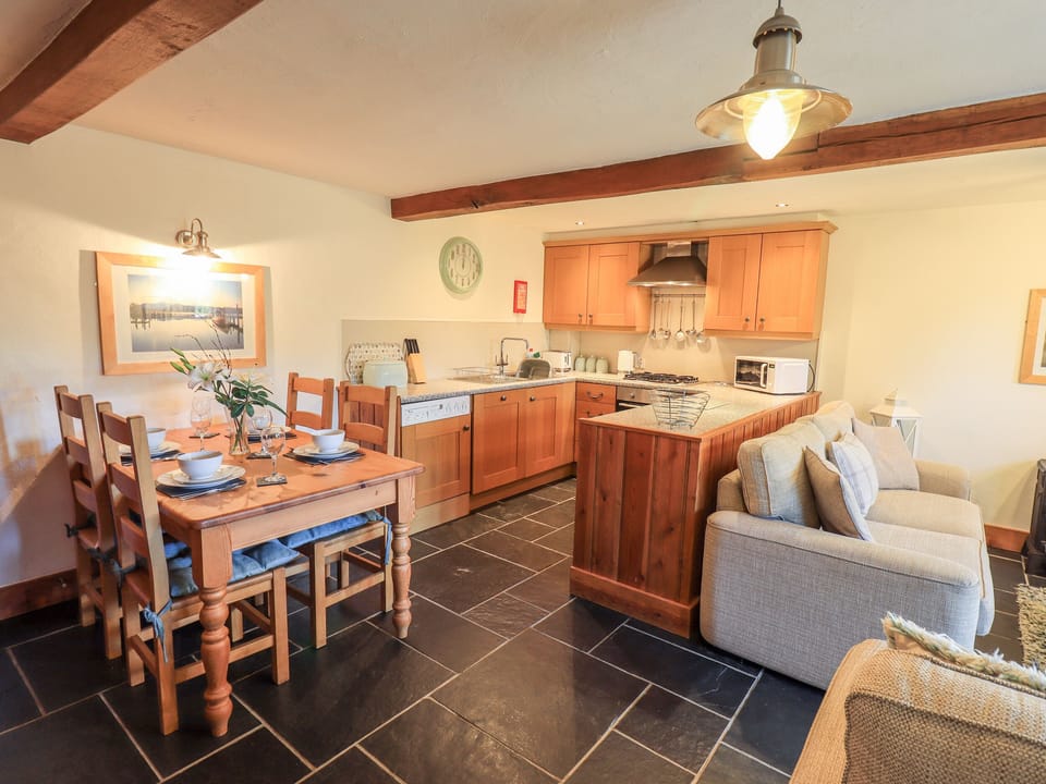 Cottage | Interior