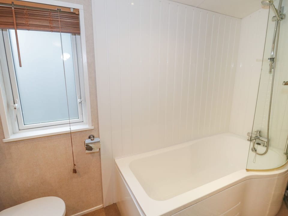 Banadlen Lodge Cottage in Wales