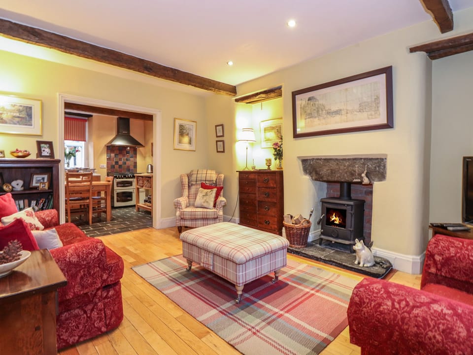 Cottage | Living area | Video-game console, DVD player