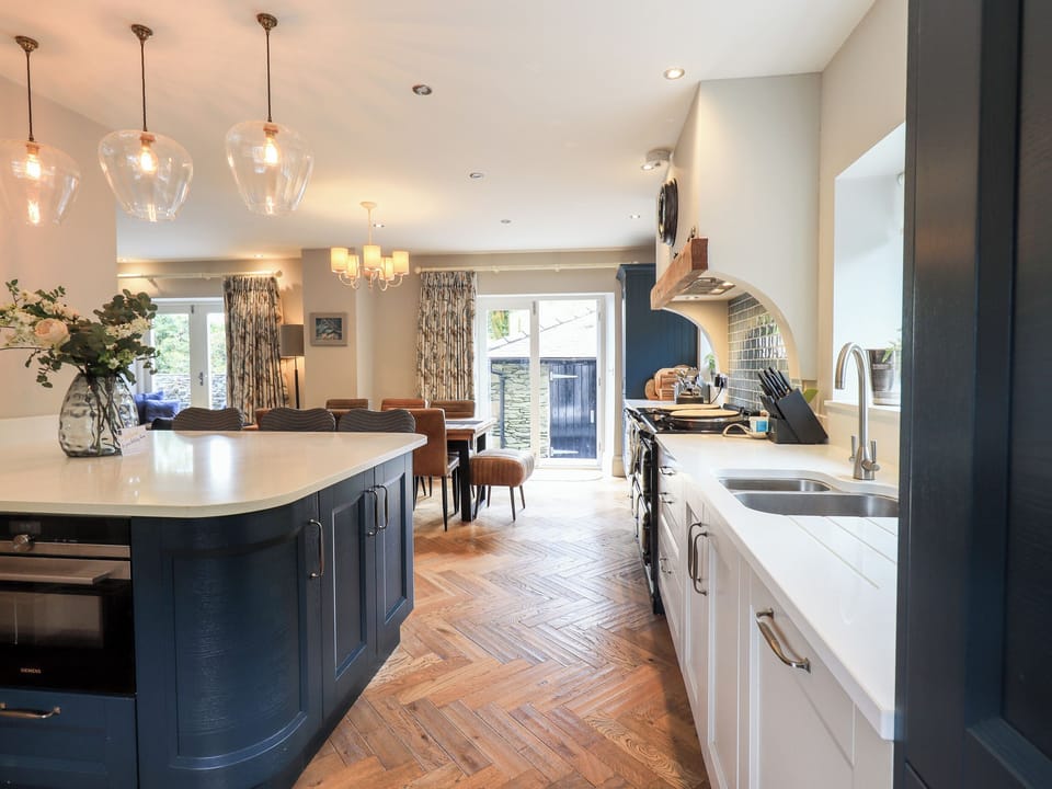 Cottage | Interior
