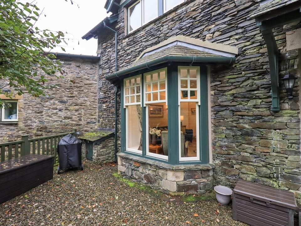 Cottage | Property grounds