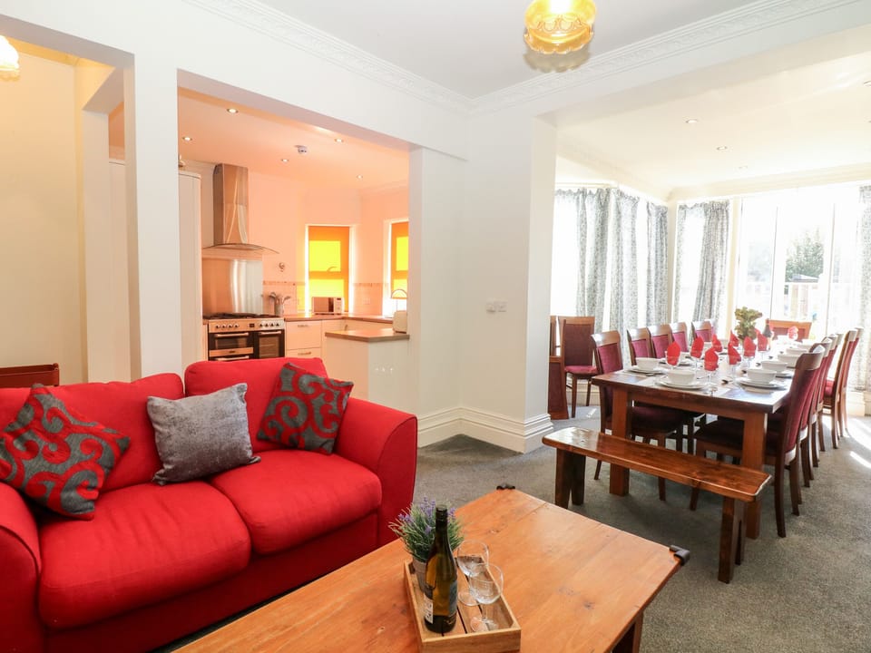 Cottage | Interior
