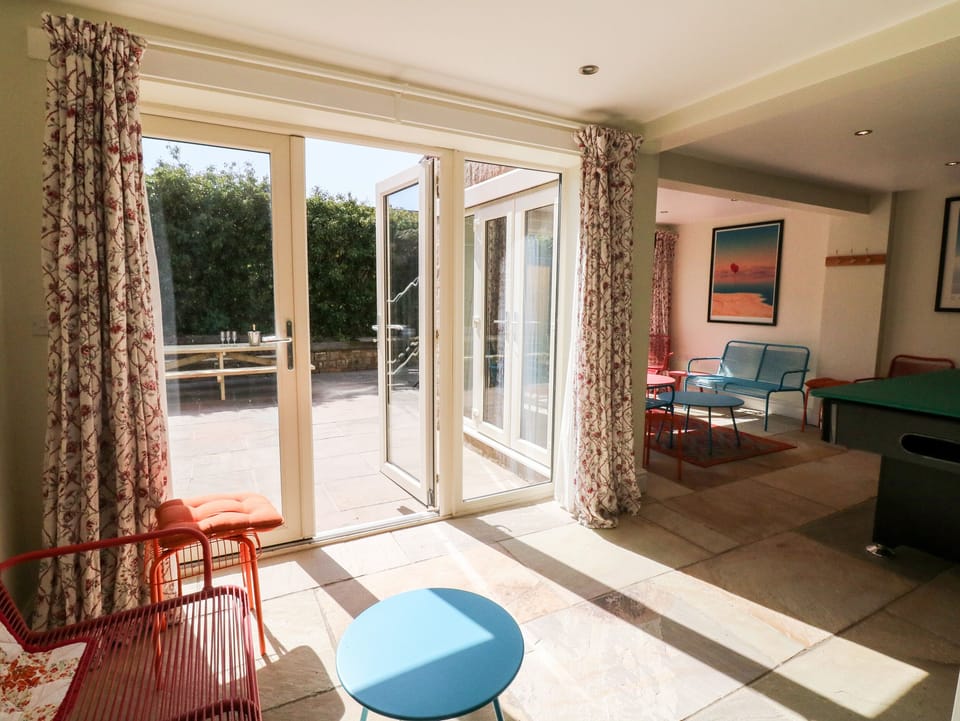 Cottage | Interior