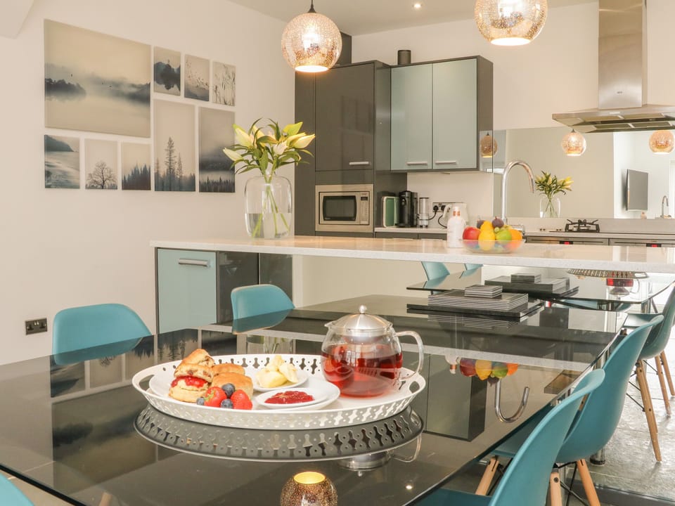 Cottage | Interior