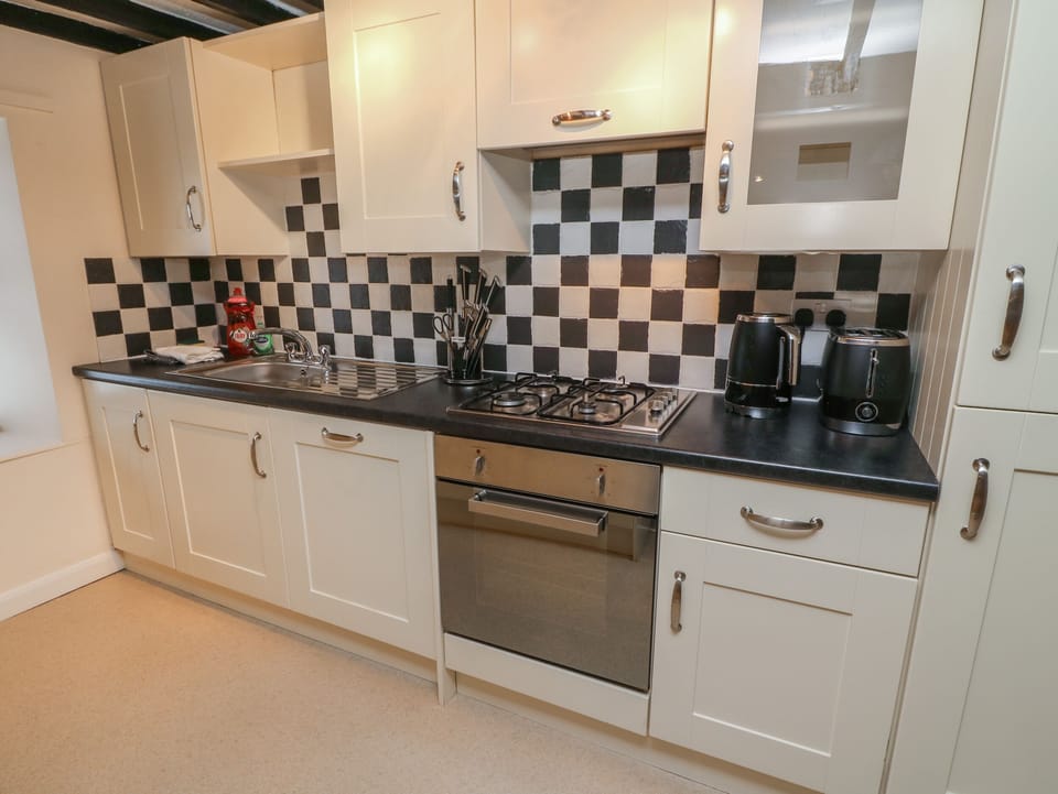 Cottage | Interior