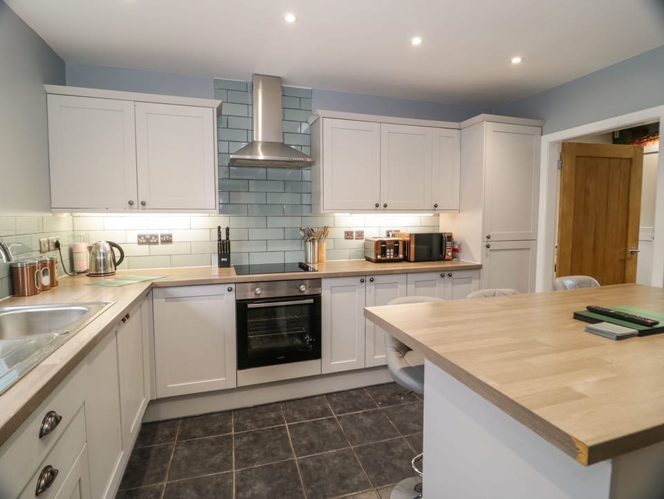 Cottage | Interior
