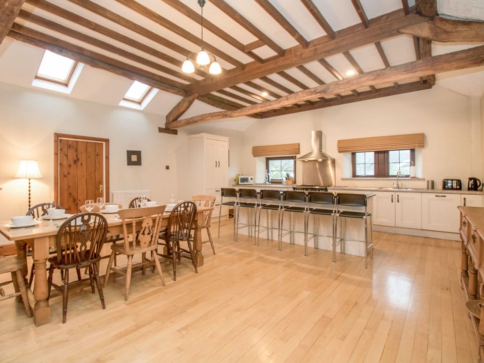 Cottage | Interior