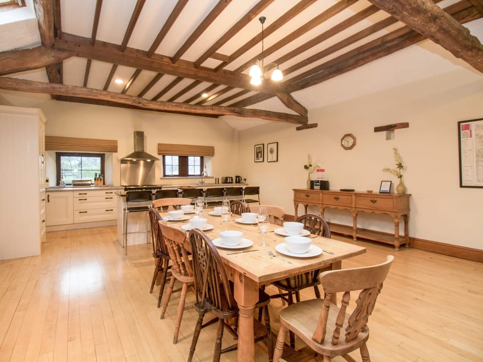 Cottage | Interior